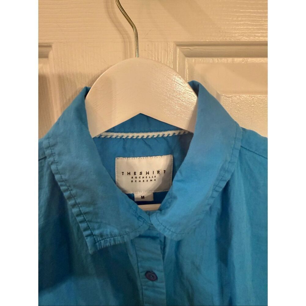 The Shirt Rochelle Behrens Royal Blue Cap Sleeve Button Up Shirt sz M EUC - Picture 3 of 8